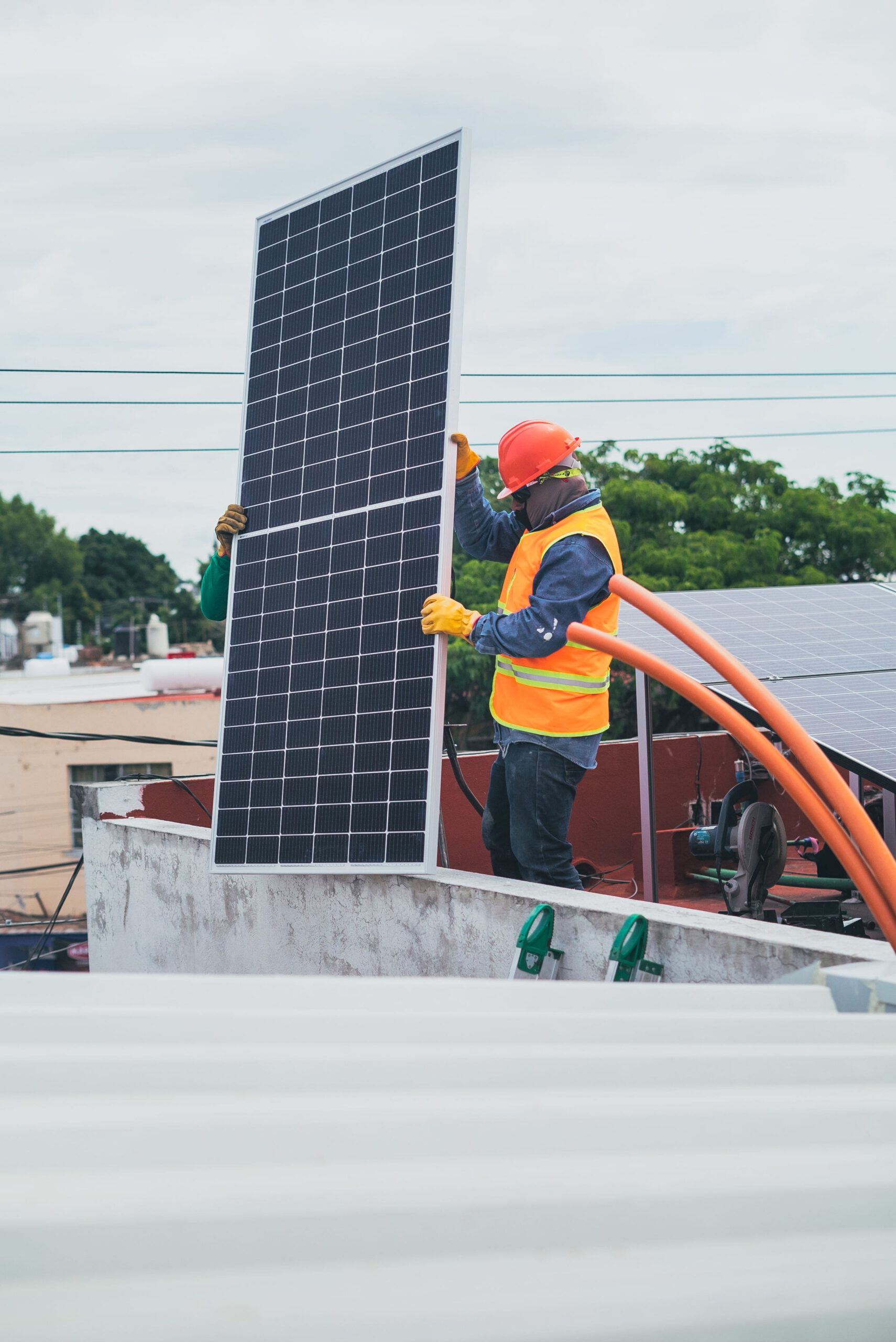 Solar - Image by Los Muertos Crew from Pexels